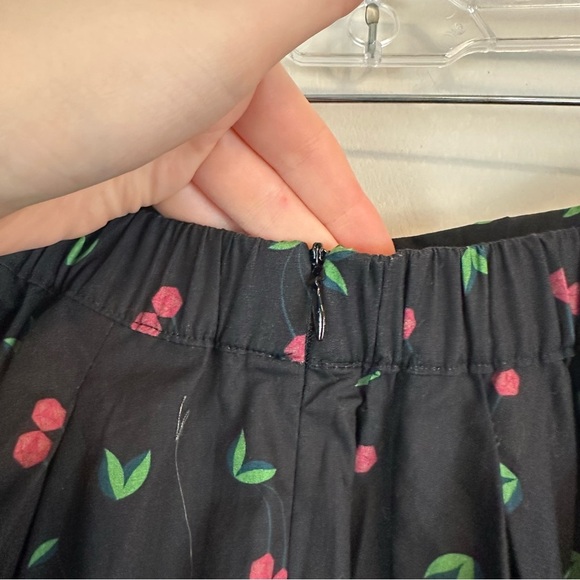 Ludo Cherry | Black Cherry Print A-Line Full Skirt with Pockets Size 8 - Picture 4 of 6